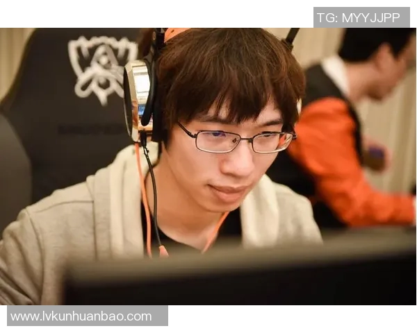 S15LOL比分聚焦王者荣耀WE战队节奏分析与精彩瞬间回顾